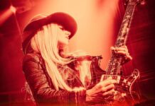 Orianthi - Live from Hollywood von Orianthi - CD & DVD (Jewelcase) Bildquelle: EMP.de / Orianthi